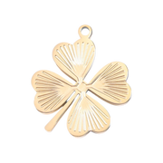 Lóhere charm napsugaras mintával, 18K arany PVD, szerencse szimbóluma
