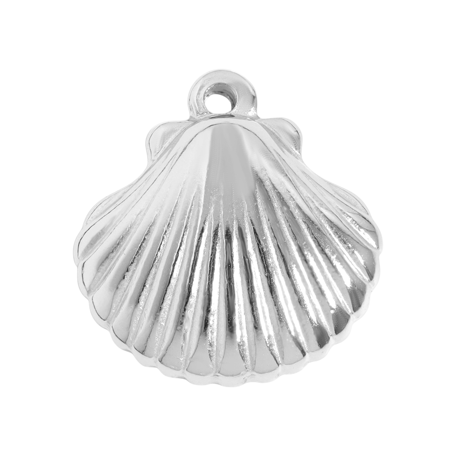 Tengerparti kagyló charm ezüst színű bevonattal, óceáni elegancia
