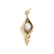 Igazgyöngy kagyló charm gyönggyel, 18K arany PVD, tengerparti elegancia
